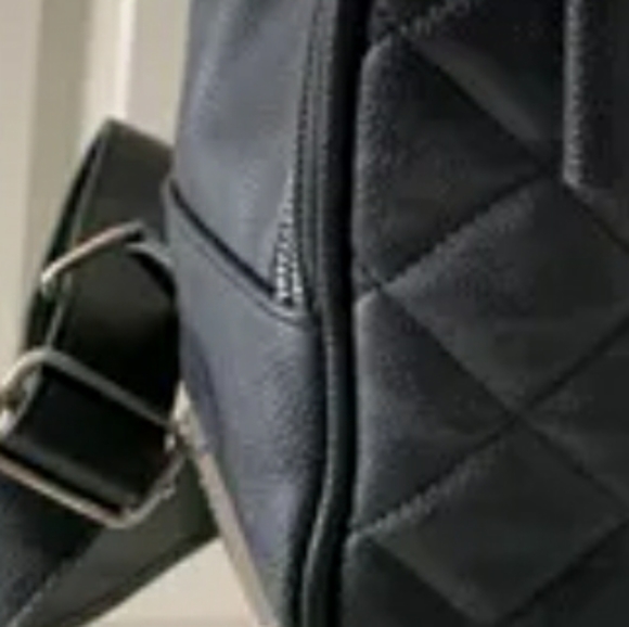 BETSEY JOHNSON Black Vegan Faux Leather Backpack Purse with Oversized Bow - Picture 4 of 8